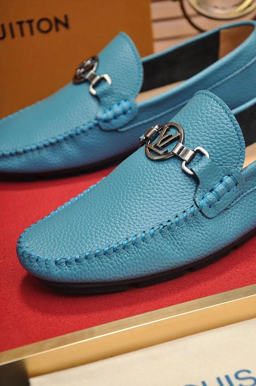 Men's men's shoes 💰420💶 [LV Doudou shoes] (water-dyed cowhide lining) new model is on the market, available on the official website. The new Doudou shoes are processed into single-color materials, and the uppers are made of imported horsehide leather. The body of the shoe is fully hemmed with mark thread, and is lined with imported original cowhide leather. The elegant shoe shape is super suitable for all-matching, and the size is 38-44.